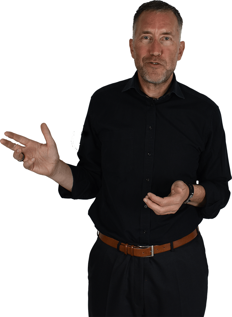 Robert-Alexander Sonnenberger, Berater für Künstliche Intelligenz und Digitalisierung, freigestelltes Porträt mit offener Geste und Blick zur Kamera